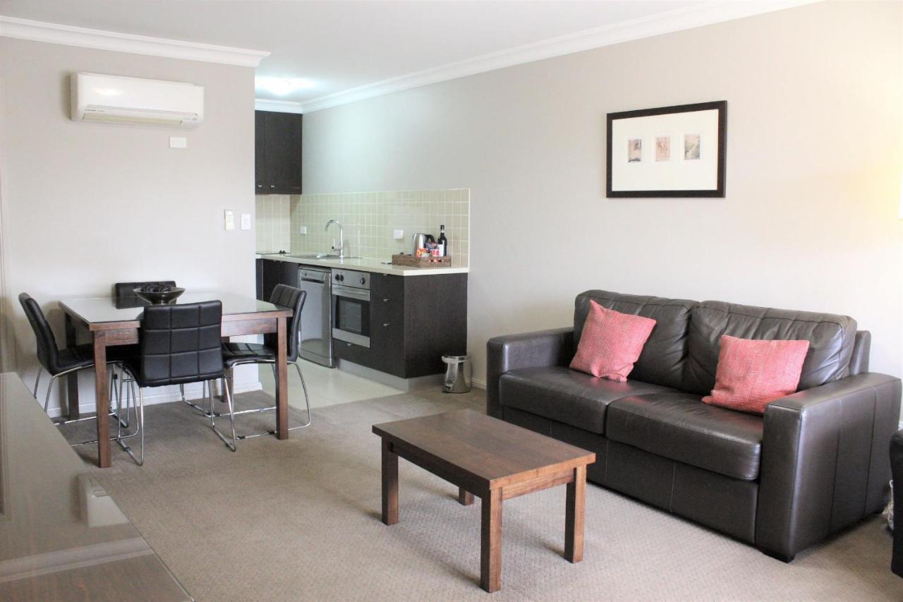 Carlyle Suites & Apartments Wagga Wagga Εξωτερικό φωτογραφία