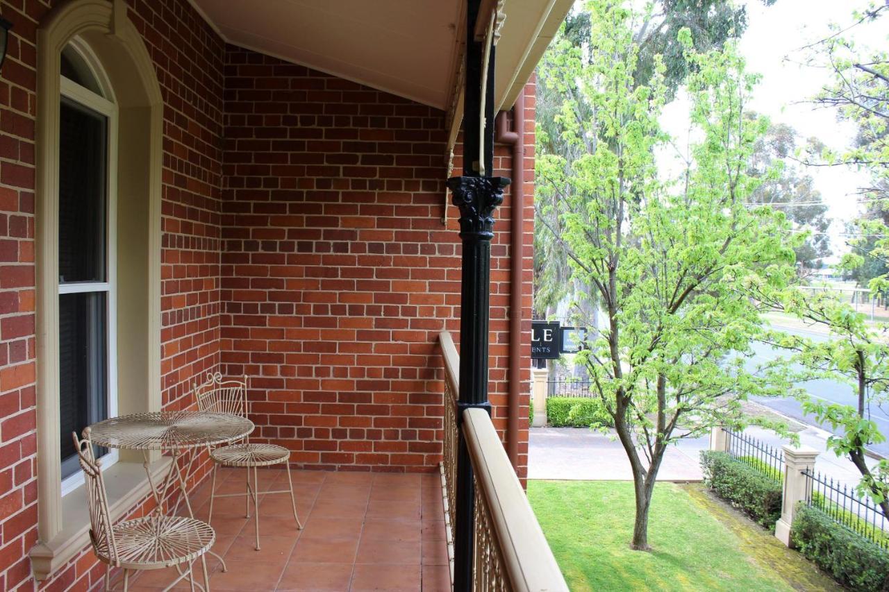 Carlyle Suites & Apartments Wagga Wagga Εξωτερικό φωτογραφία