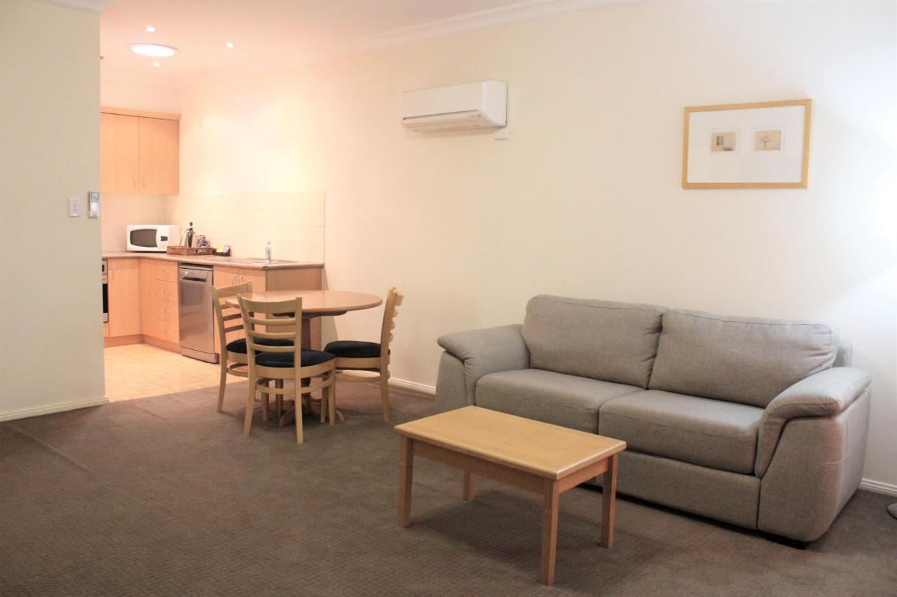 Carlyle Suites & Apartments Wagga Wagga Εξωτερικό φωτογραφία