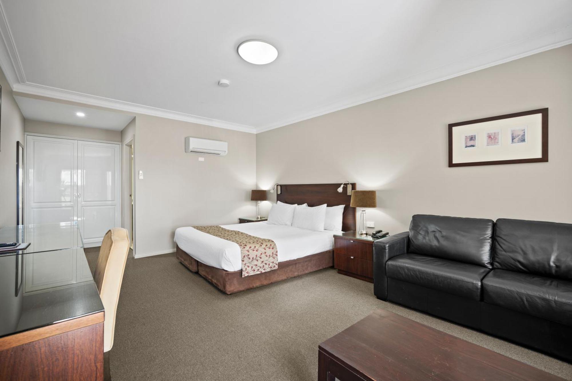 Carlyle Suites & Apartments Wagga Wagga Εξωτερικό φωτογραφία