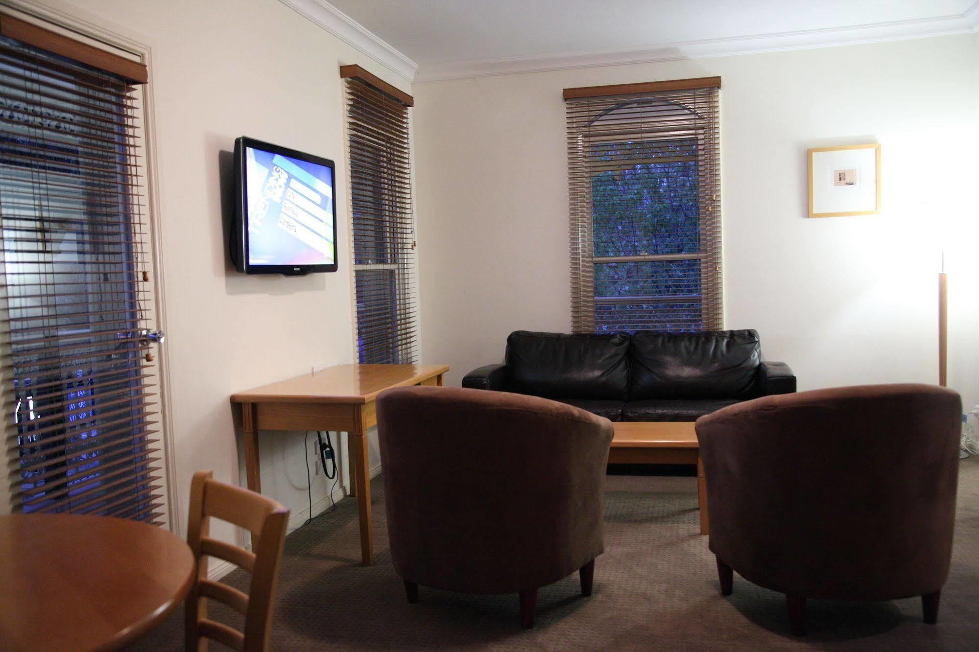 Carlyle Suites & Apartments Wagga Wagga Εξωτερικό φωτογραφία